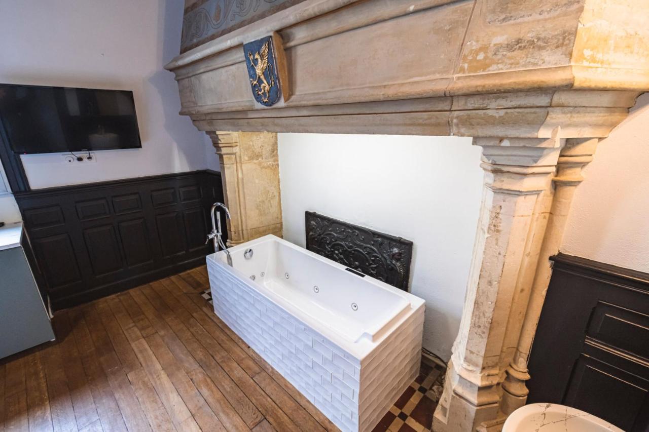 Tournelles Vue Cathedrale- Maison Climatisee Du Xvie Siecle Classee Appartement Reims Buitenkant foto